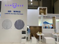 AWE岚豹展台上演硬核技术 智能扫地机器人引发关注