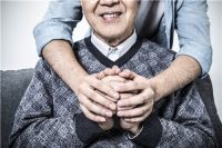 选它！老小区浴霸换新不再愁，不仅制热快，老式吊顶也能装