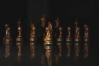 周忠专栏|市值最高时600亿、今年品牌价值364亿，欧派姚良松的大棋局！