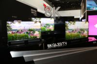 客厅这样设计燃炸了！TCL X9 8K QLED大屏电视派头十足