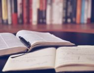 钉钉课堂怎么下载，钉钉TV版下载图文教程