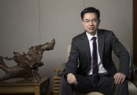 新华社客户端专访护童集团杨润强：成人达己方能行稳致远