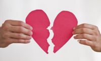 2020年离婚条件是什么 老婆丢下孩子跑了犯法吗