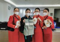 机上迎新岁 全棉时代与深圳航空联合送福气
