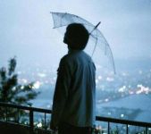男生失恋后发伤感朋友圈 男生失恋了怎么去安慰