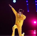 张馨予参加《浪姐2》再次爆红，初舞台再次成为大家讨论的焦点