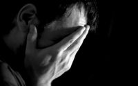 一个男人在女人面前哭代表什么 一个男人真正爱你的表现