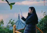 景甜家的落地窗真抢眼，卫生间也算整齐，“小公主”还有专属小屋