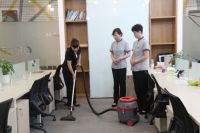百思得科技对标国际标准，不断提升团队保洁服务力