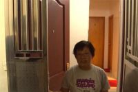 59岁香港阿姨住7年劏房，在6㎡的蜗居中努力生活，网友：太难了