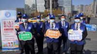 共创文明出行，我爱我家开展“礼让斑马线”活动_