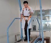 三项地面材料防滑性能行业标准首次发布