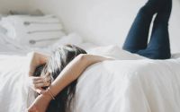 什么投影仪最适合女孩子？哈趣投影H1和知麻M1谁更好用？