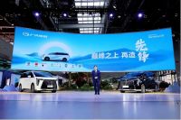 小米、华为科技大厂纷纷下场，车机天花板一升再升