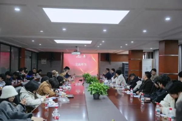 强强联合 共筑品质人居——热烈欢迎南京冠全装饰团队一行莅临莫干山<a target=