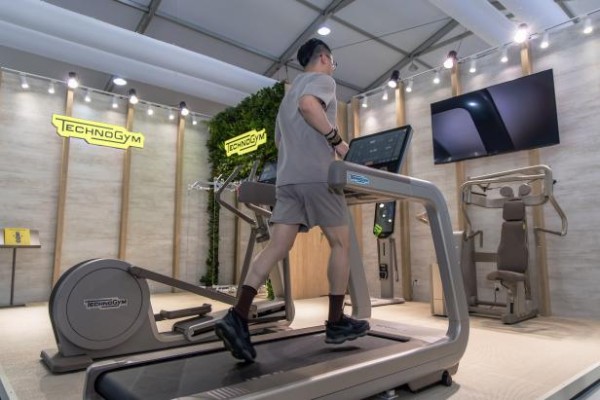 /Users/Greeny/Desktop/Technogym/Press Material/Event Release/活动新闻稿：Technogym泰诺健亮相2026设计上海，携全新Sand Stone砂岩系列开启健康奢华生活新纪元/图片资料/2026设计上海Technogym泰诺健展台（4）.jpg2026设计上海Technogym泰诺健展台（4）