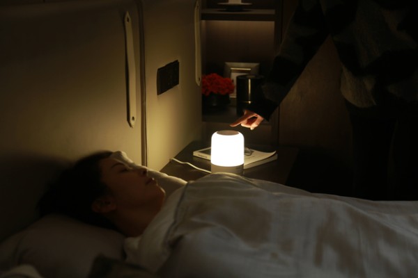 上海三思心率呼吸睡眠监测床头灯默默融入每一个普通人的生活