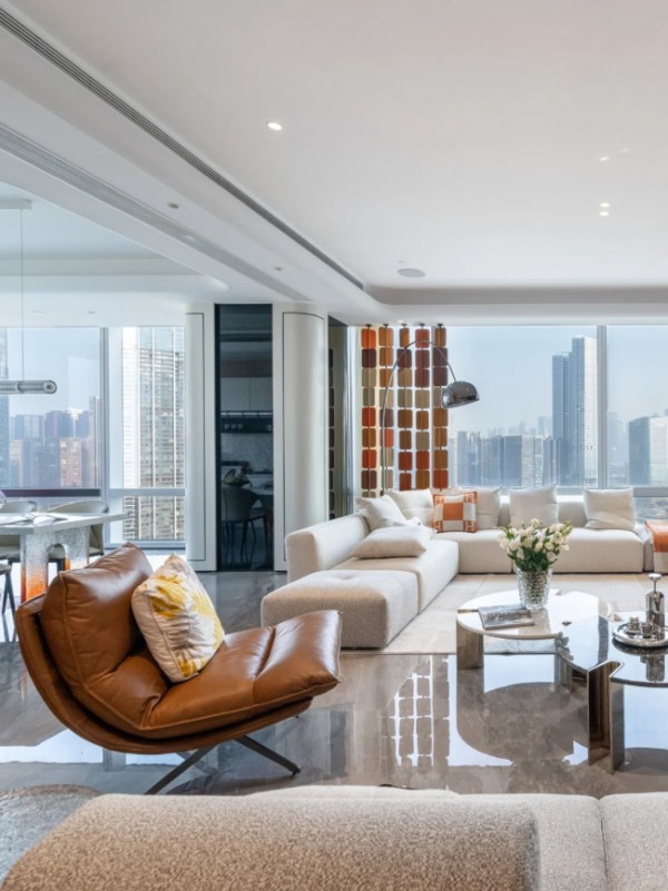 深圳220㎡云端大宅：萨米特密缝岩板梵高灰，打造轻奢大平层