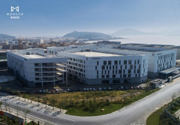 解密慕冠家居的智造密码：从双基地协同到五大品牌矩阵，中国高端家居的全球化实力样本