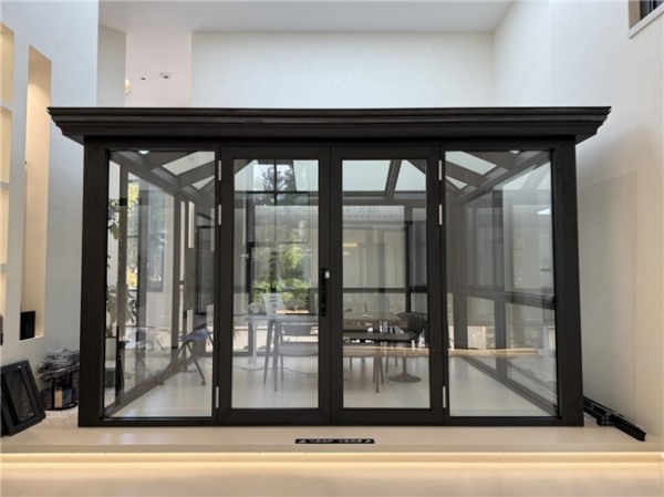 2026上海高端豪宅系统门窗哪家好？高定豪宅 VS 刚需家庭，闭眼选