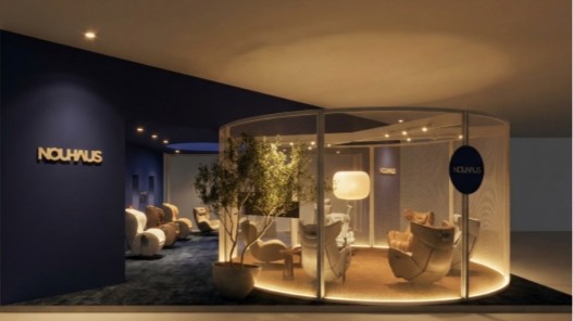 「设计致美，以智能慧享美而放松的生活方式」恒林股份旗下国际品牌「努哈斯NOUHAUS」再度亮相米兰国际家具展