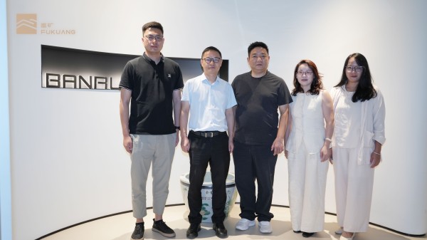新华社中国名牌一行走访金莱雅&班鲁格，共探家居五金品牌升级新路径