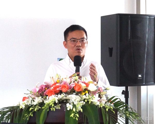 市场部经理李子宽