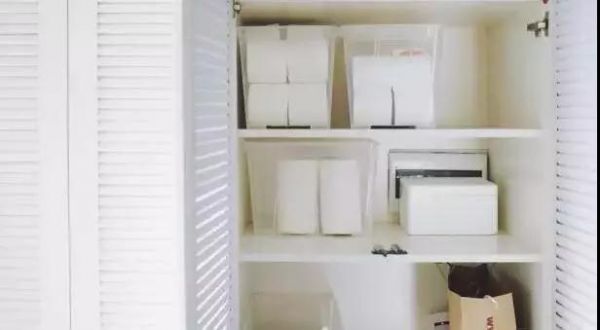 自从装了百叶窗，小姐妹们天天来我家拍照！