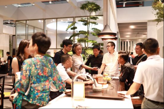 非境展会现场