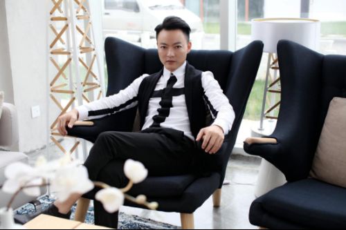  乐爱设计总监 袁发洪