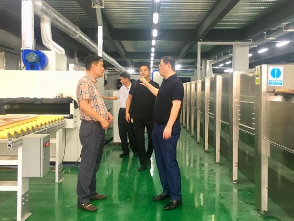 全国工商联家具装饰业商会执行会长张传喜走访供应链企业