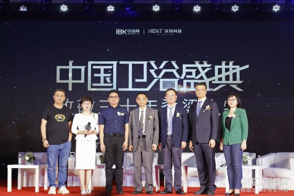 中国<a target=