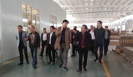 加强交流促发展,苏州相城湖北商会和家具行业协会来千川木门交流学习