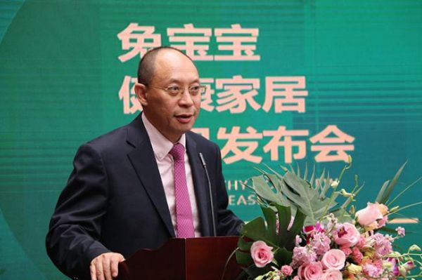 中国家具协会专家委员会副主任陈宝光