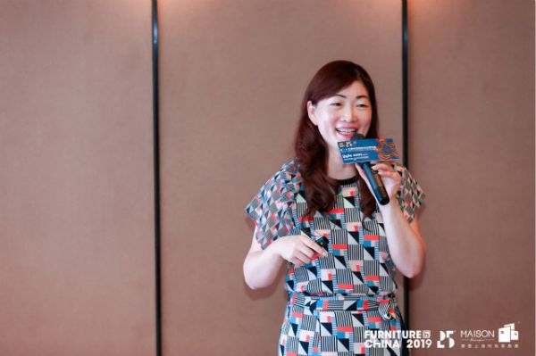 上海博华国际展览有限公司常务副总经理 钟蓓红女士2_meitu_5.jpg