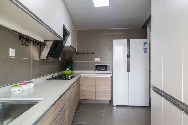 现代甜美，简单大气