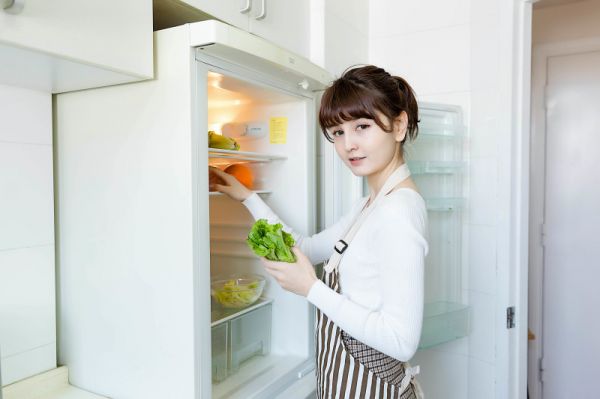 家里买这种电器不起眼,却能发大财!有钱人都懂!