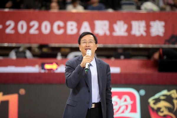 祖国在我心中!中科院“北斗战神”亮相肯帝亚男篮苏州主场