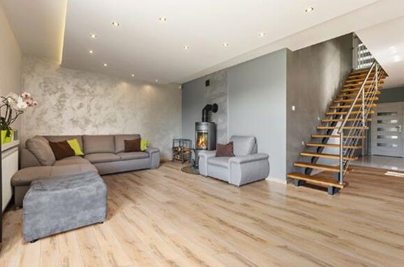 宏耐地板：远离霾气，无醛更轻松！