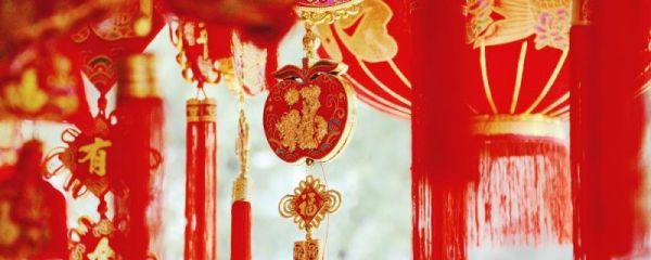 你知道春节如何贴对联吗?帖对了福气、财运可以倍增!