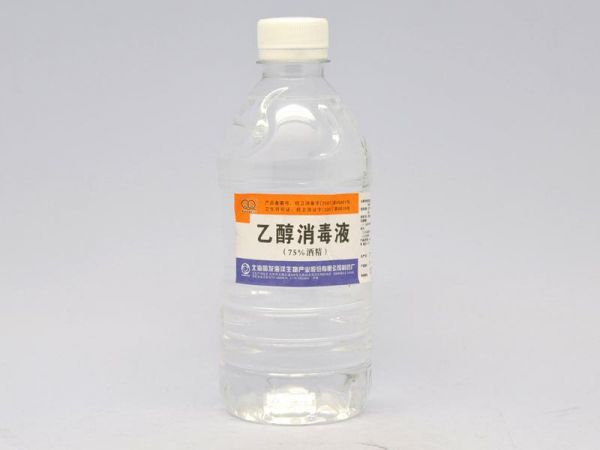 酒精浓度越高越好?能否直接对着空气喷洒?