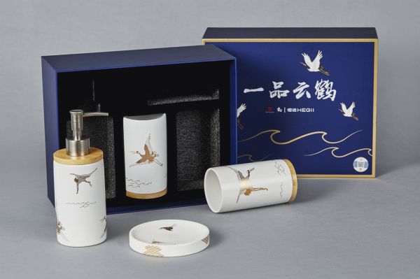 ▲当潮一品浴袍&一品云鹤<a target=