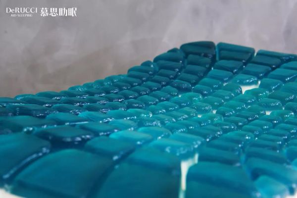 标题1:选对枕头很重要!慕思凝胶枕解锁睡眠新体验