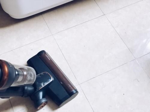 生活就得简单着来:莱克立式多功能无线吸尘器轻松搞定家务