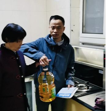 厨旧迎新 无烟厨房,美勒多省份旧厨房改造火热推进中