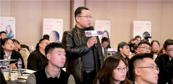 《弯道·赛点》全案思维·色彩|设计如何出“色”