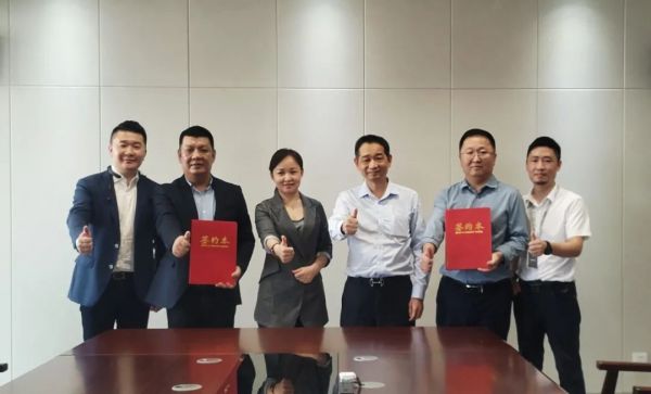 全国工商联执行秘书长李国华一行莅临箭牌家居定制,助力未来新发展!
