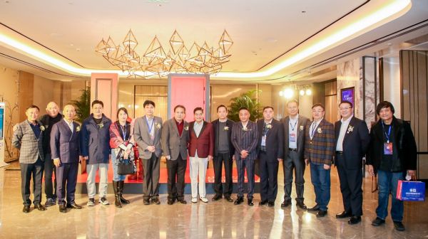 掀起木门“双色”美学艺术潮,霍尔茨亮相CBDA中国软装陈设艺术节
