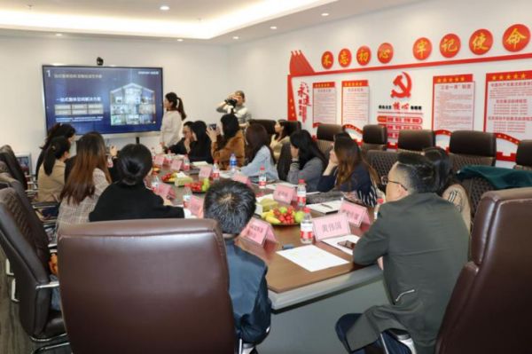 人民网、环球网等媒体参访团走进诗尼曼,体验“全球定制之都”优秀品牌的非凡实力