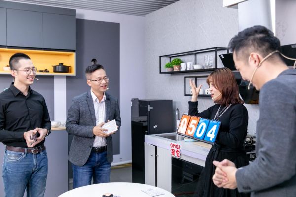 美的厨热玩转抖音直播,家电带货创新突围